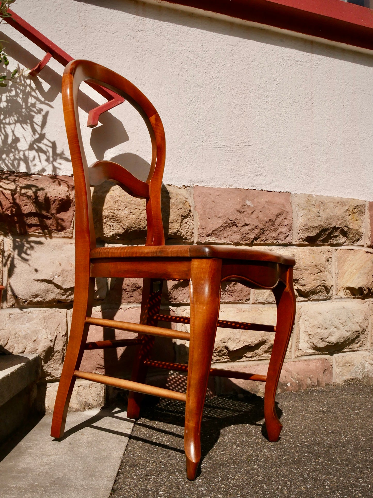 Lot de 2 chaises en bois massif et assise en rotin - Excellent état