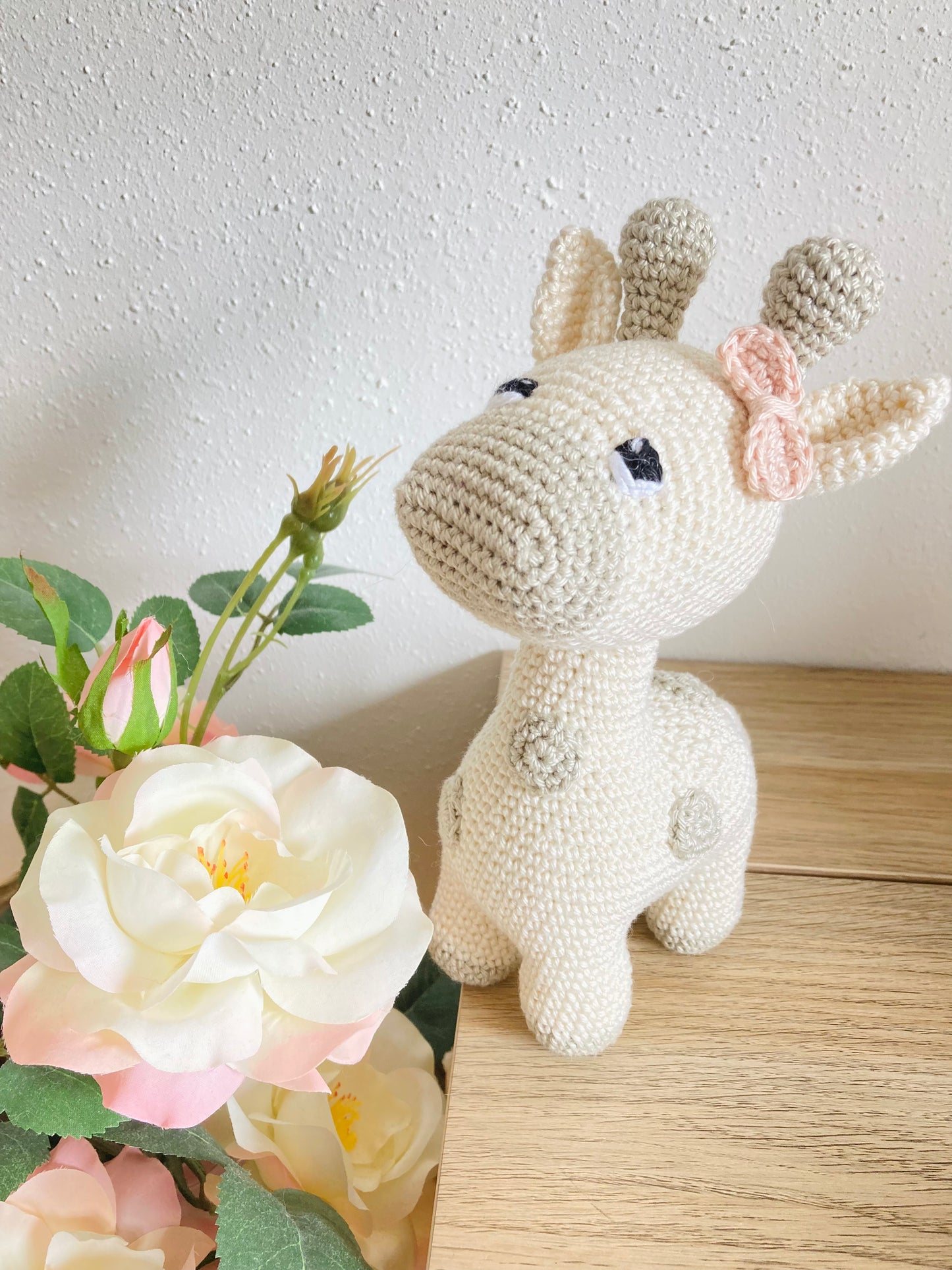 Girafe amigurumi beige/lin ou ocre/bordeaux