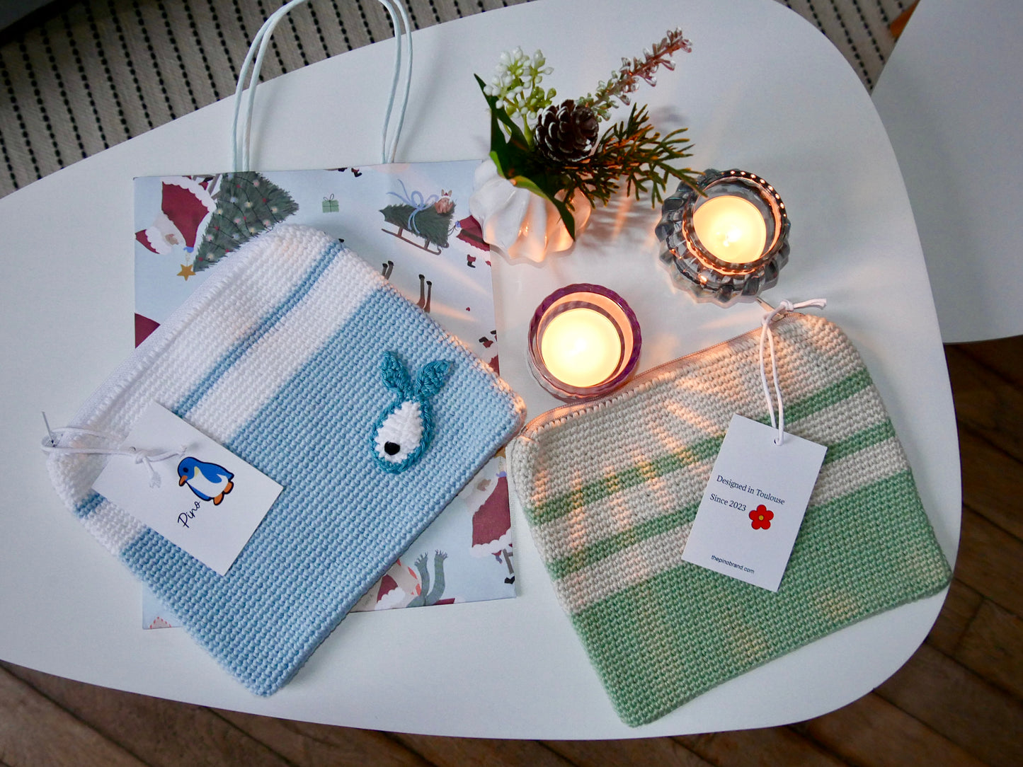 Trousse de toilette PINO bicolore tricotée en laine 18x20cm