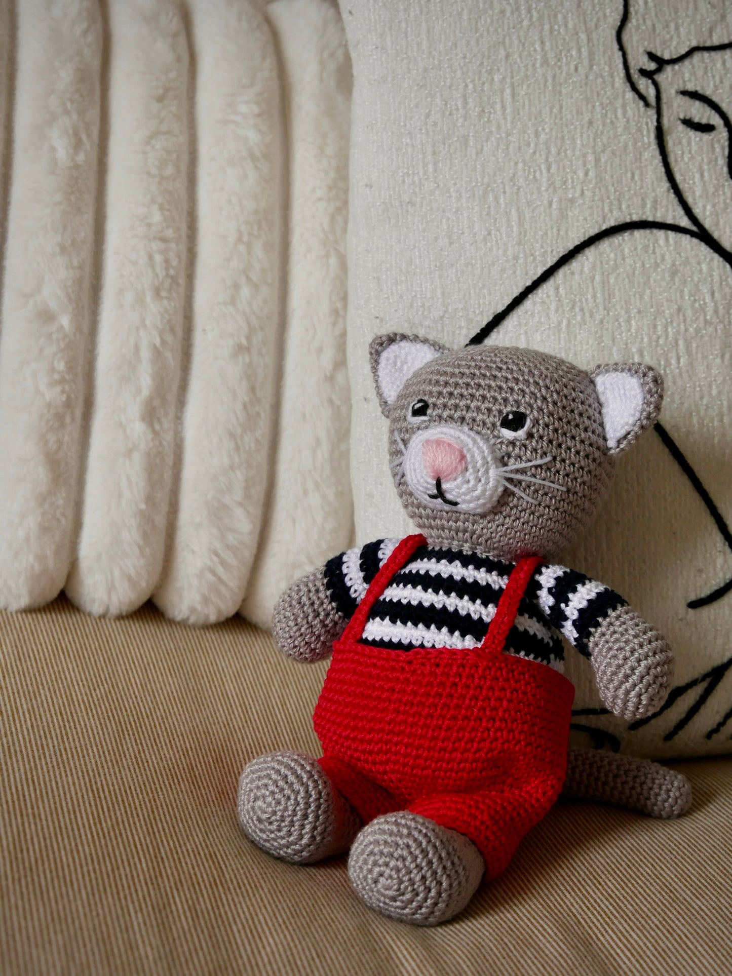 Félix : le chat amigurumi en marinière