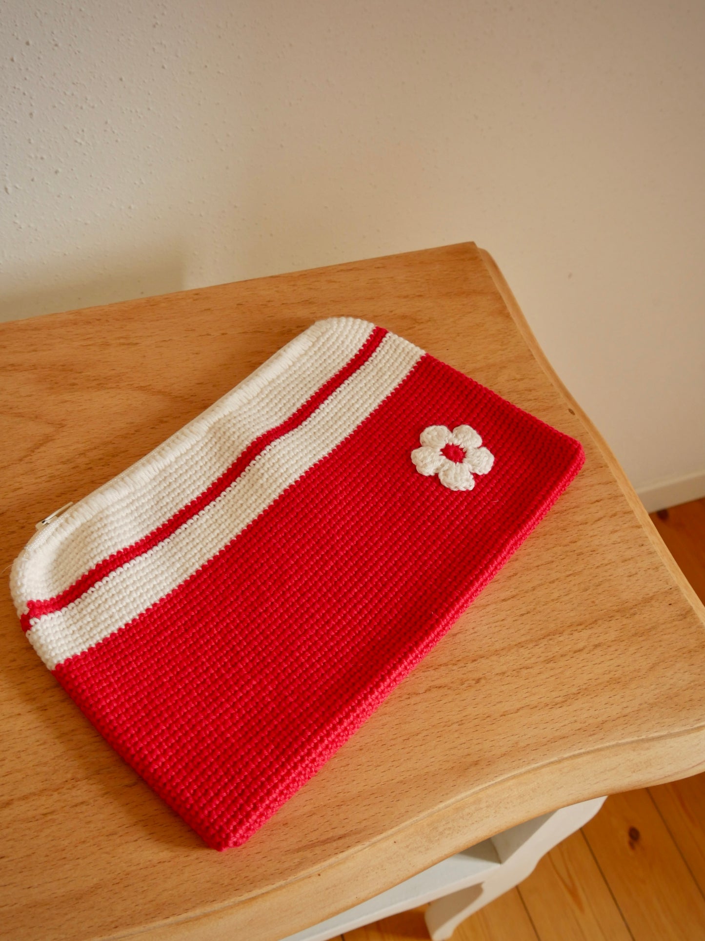 Trousse de toilette PINO bicolore tricotée en laine 15,5x25cm