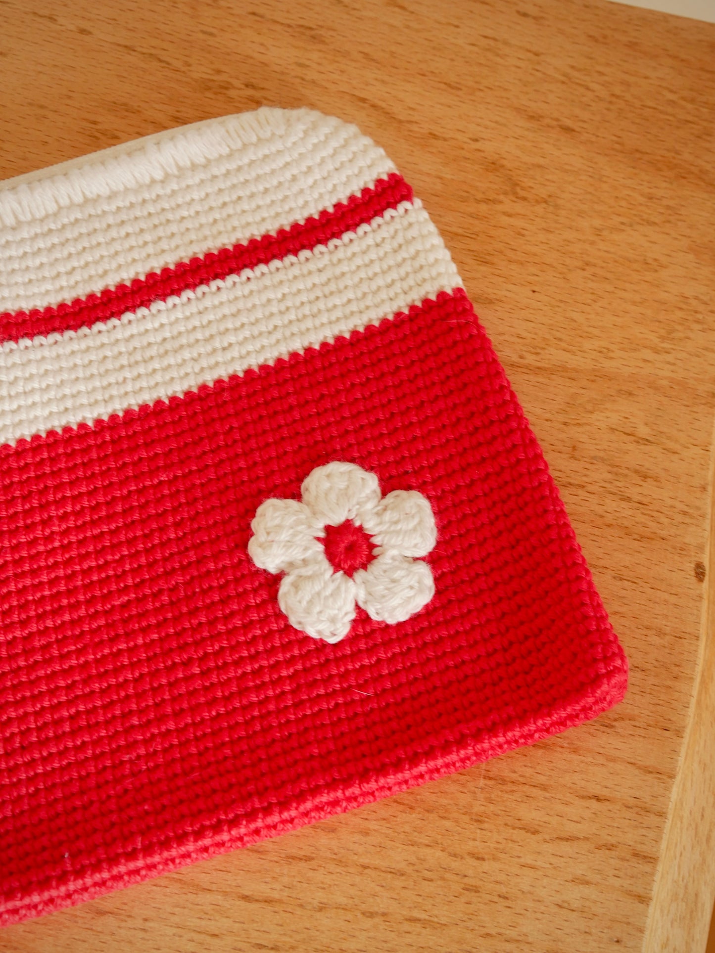 Trousse de toilette PINO bicolore tricotée en laine 15,5x25cm